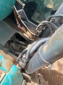 Buy Kobelco SK200-2 Used Excavator / 8 Buy Kobelco SK200-2 Used Excavator / 8