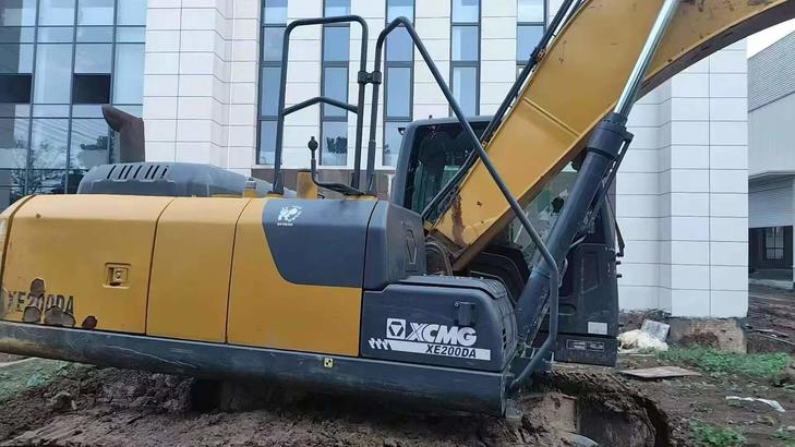 Buy XCMG XE200 Used Excavator / 1