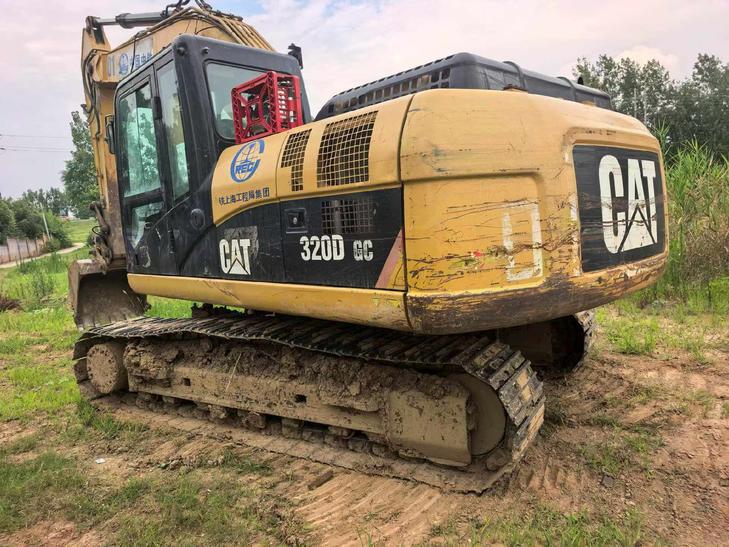 Buy Caterpillar 320DGC Used Excavator / 1