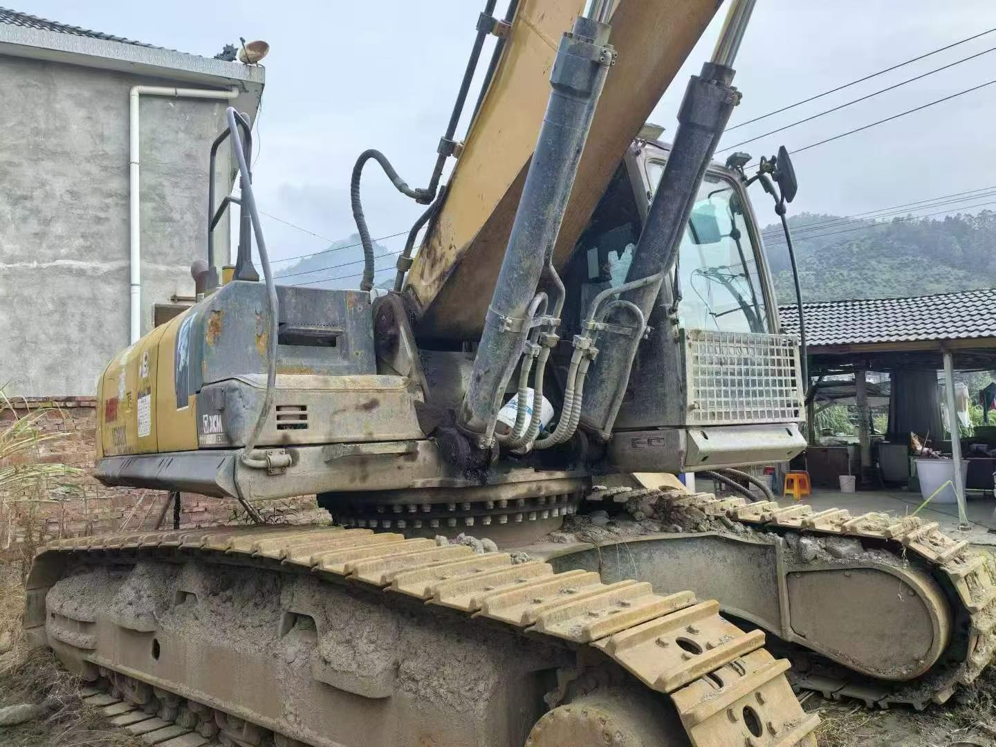 Buy XCMG XE380K Used Excavator / 2