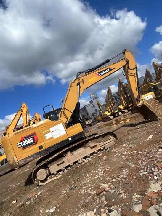 Buy Sany SY200C Used Excavator / 1