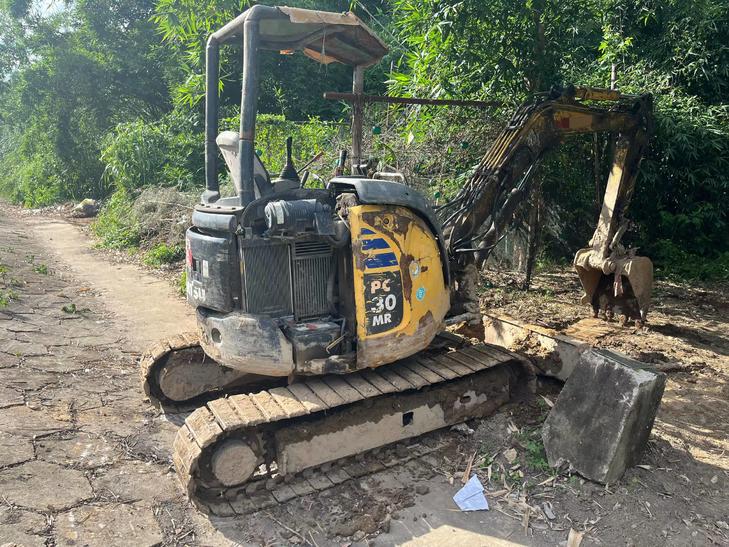 Buy Komatsu PC30-1 Used Excavator / 1
