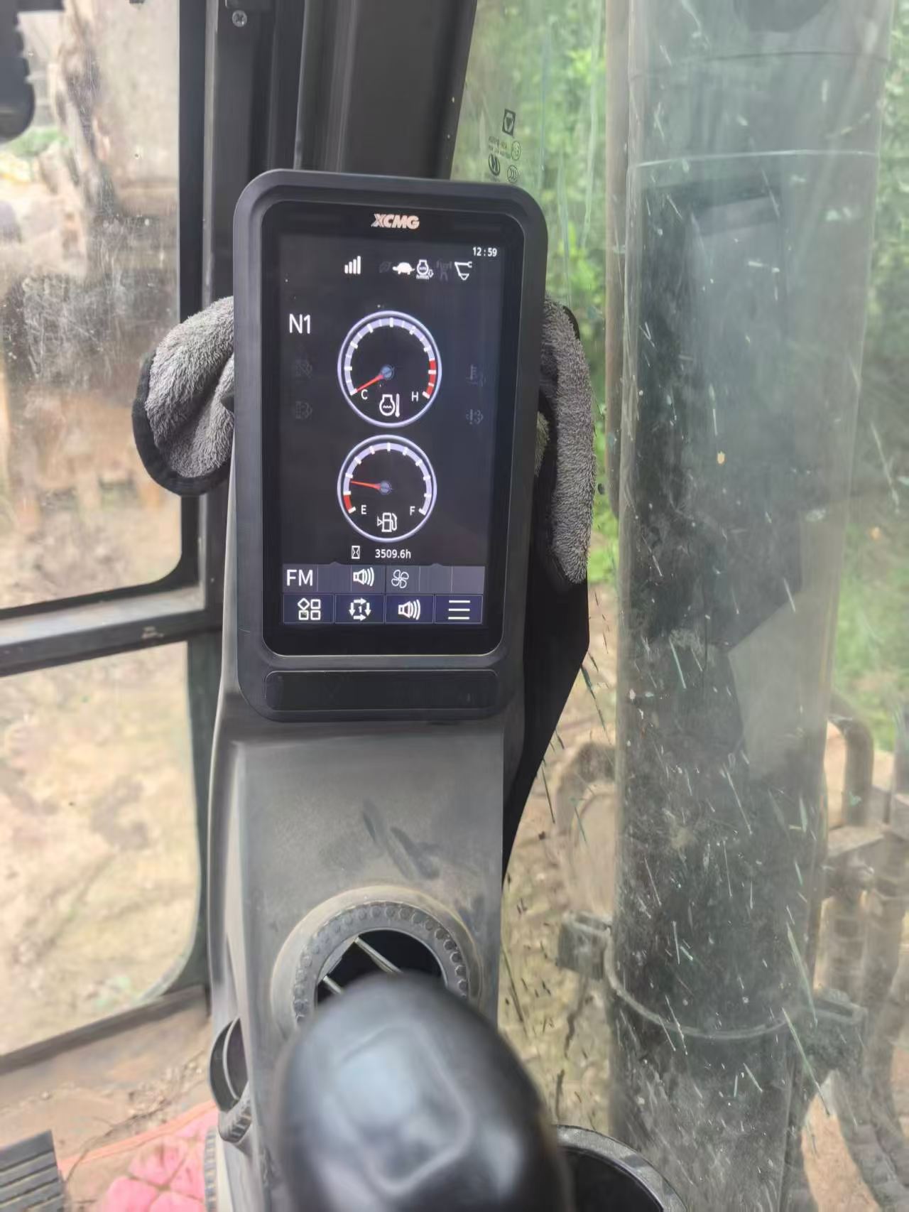 Buy XCMG XE135B Used Excavator / 7