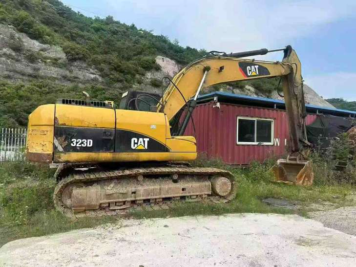 Buy Caterpillar 320A Used Excavator / 1
