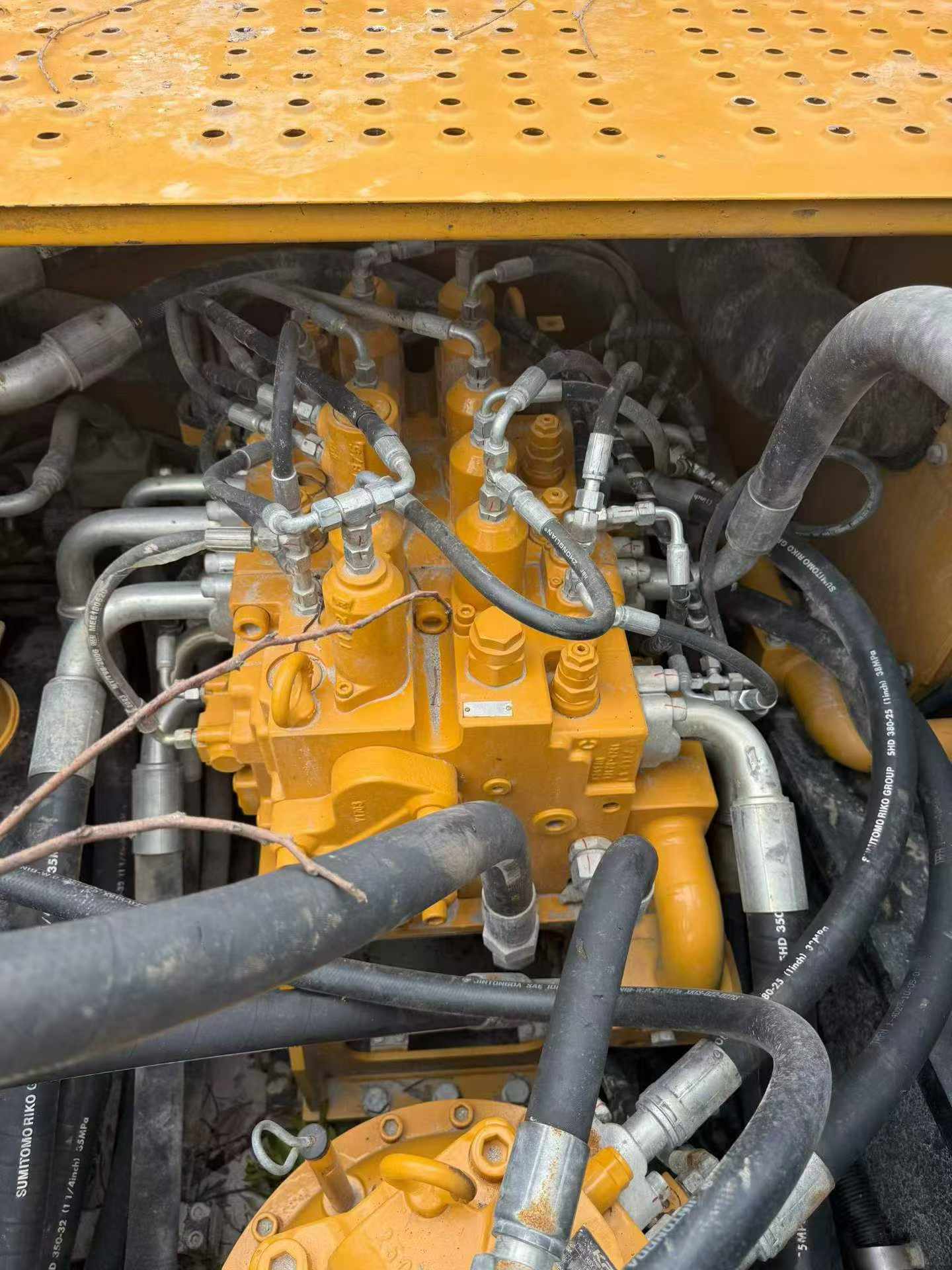 Buy Sany SY550H Used Excavator / 4
