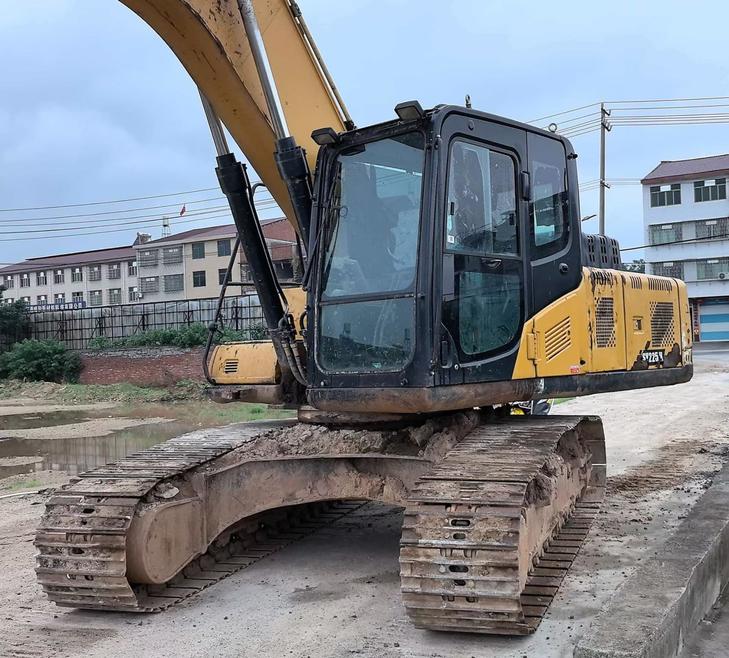 Buy Sany SY205C Used Excavator / 1
