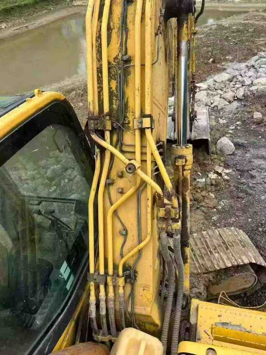 Buy Komatsu PC110-7 Used Excavator / 1