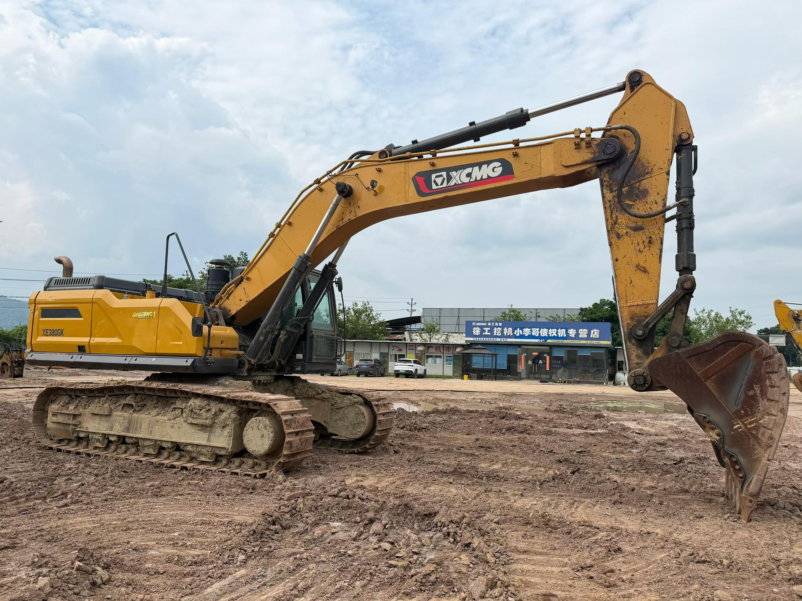 Buy XCMG XE380GK Used Excavator / 4 Buy XCMG XE380GK Used Excavator / 4