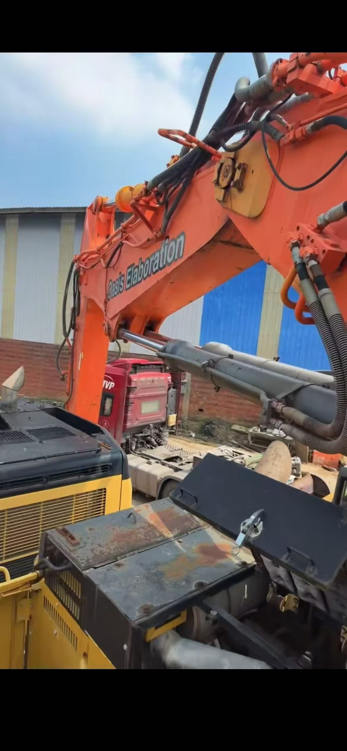 Buy Hitachi ZX850-3 Used Excavator / 4