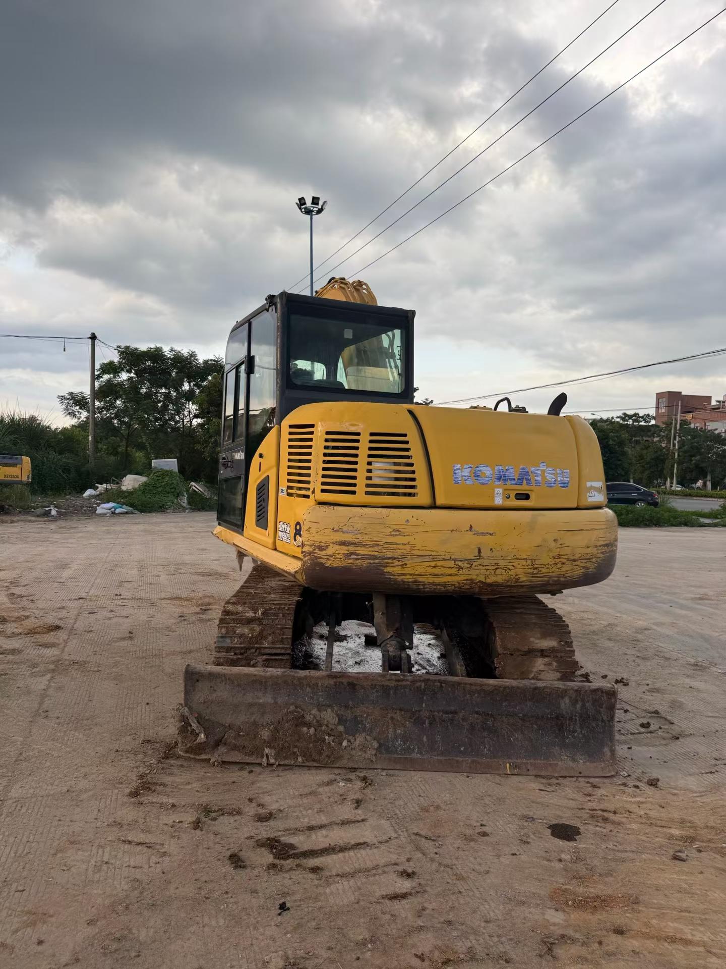 Buy Komatsu PC70-8 Used Excavator / 6