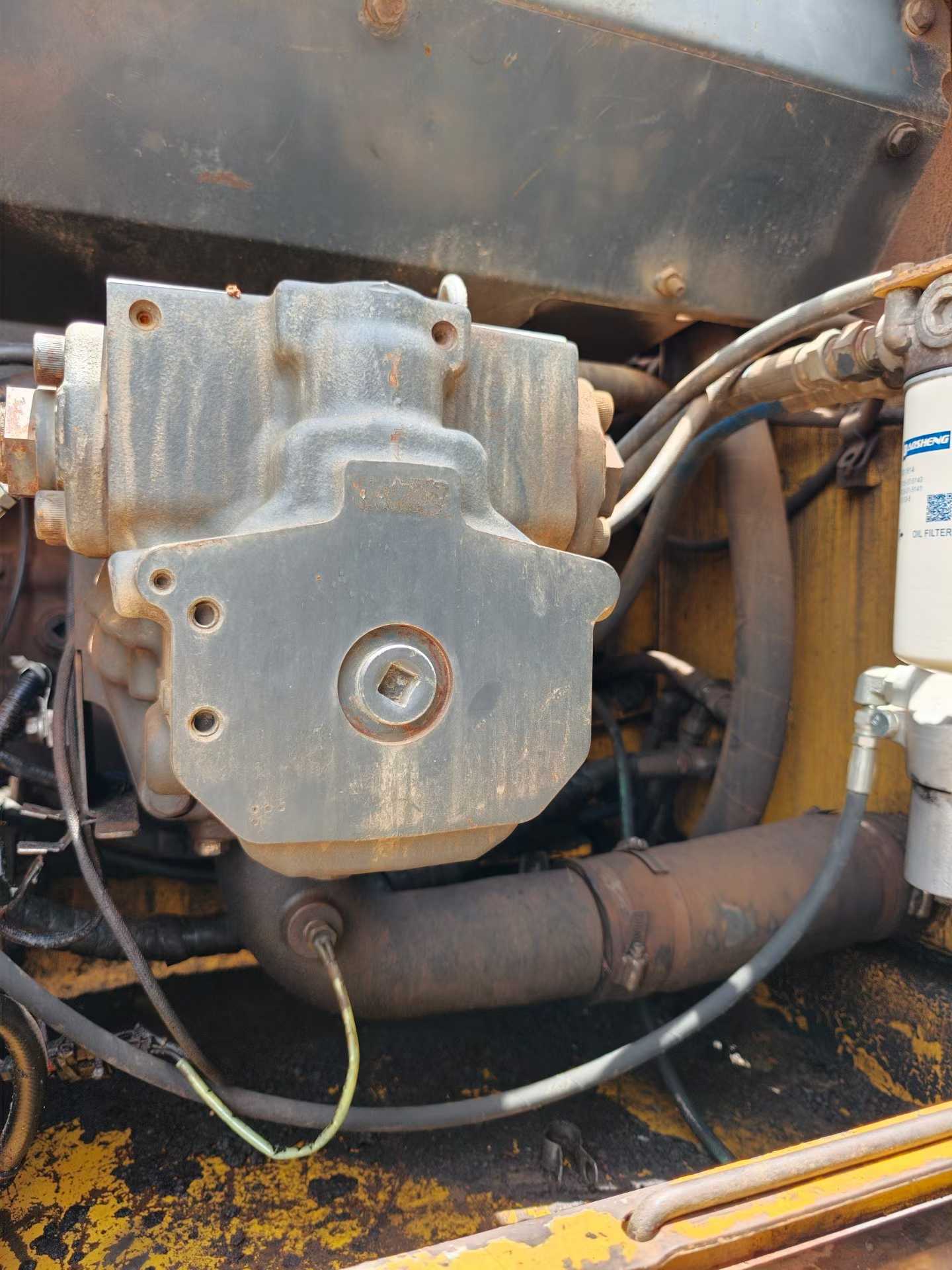 Buy Komatsu PC200-7 Used Excavator / 4