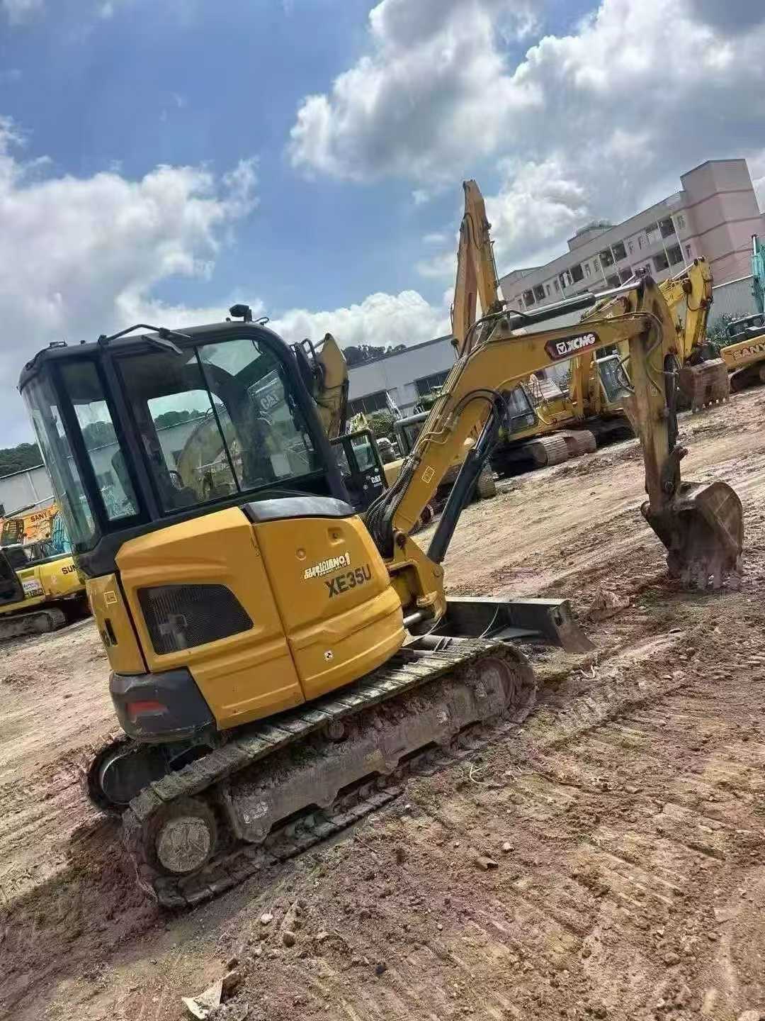 Buy XCMG XE35U Used Excavator / 2