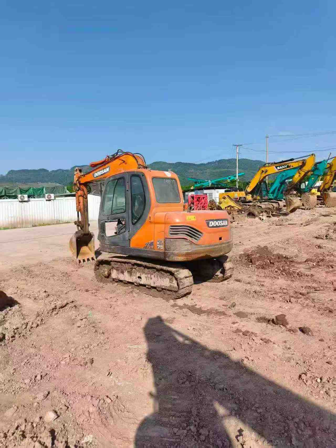 Buy Doosan DX75 Used Excavator / 8