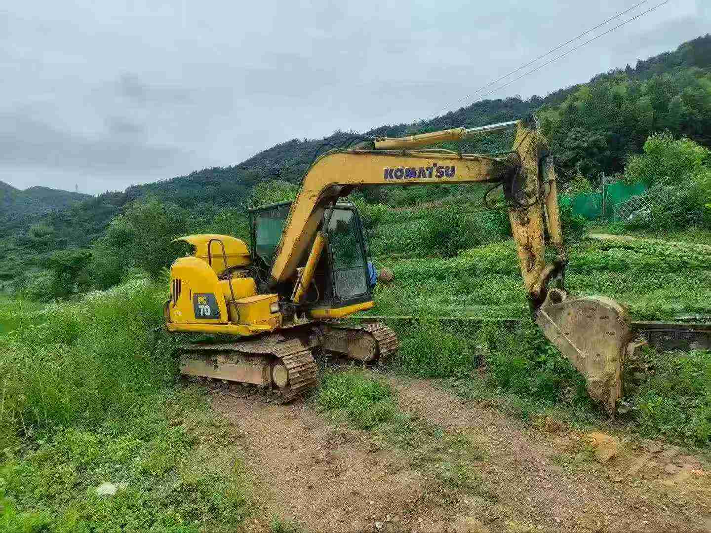 Buy Komatsu PC60-8 Used Excavator / 4