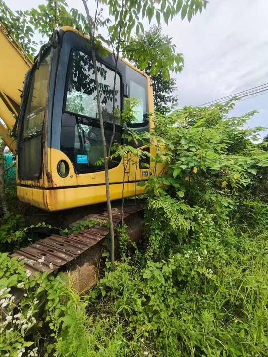 Buy Komatsu PC200-8 Used Excavator / 1