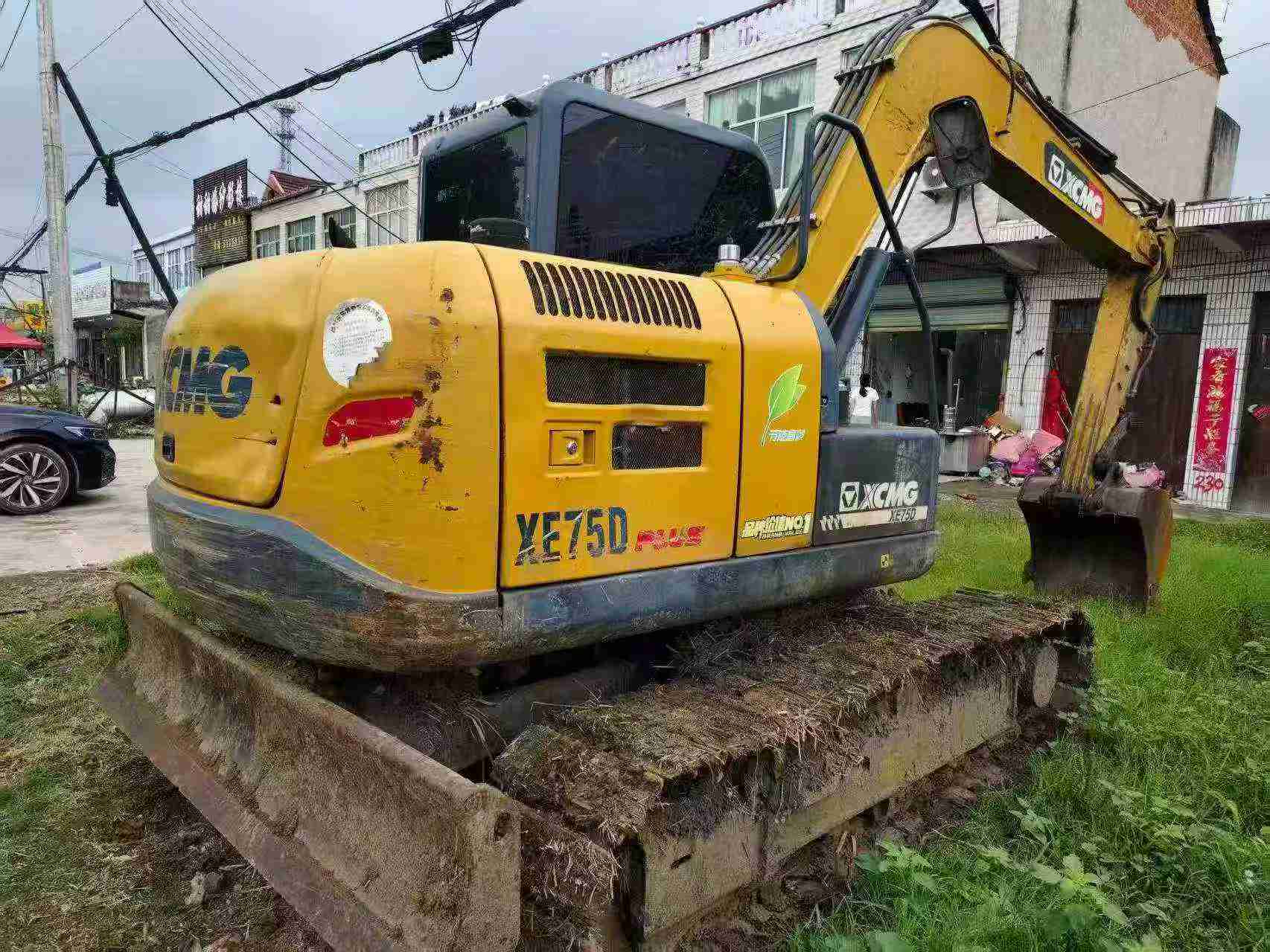 Buy XCMG XE75C Used Excavator / 3