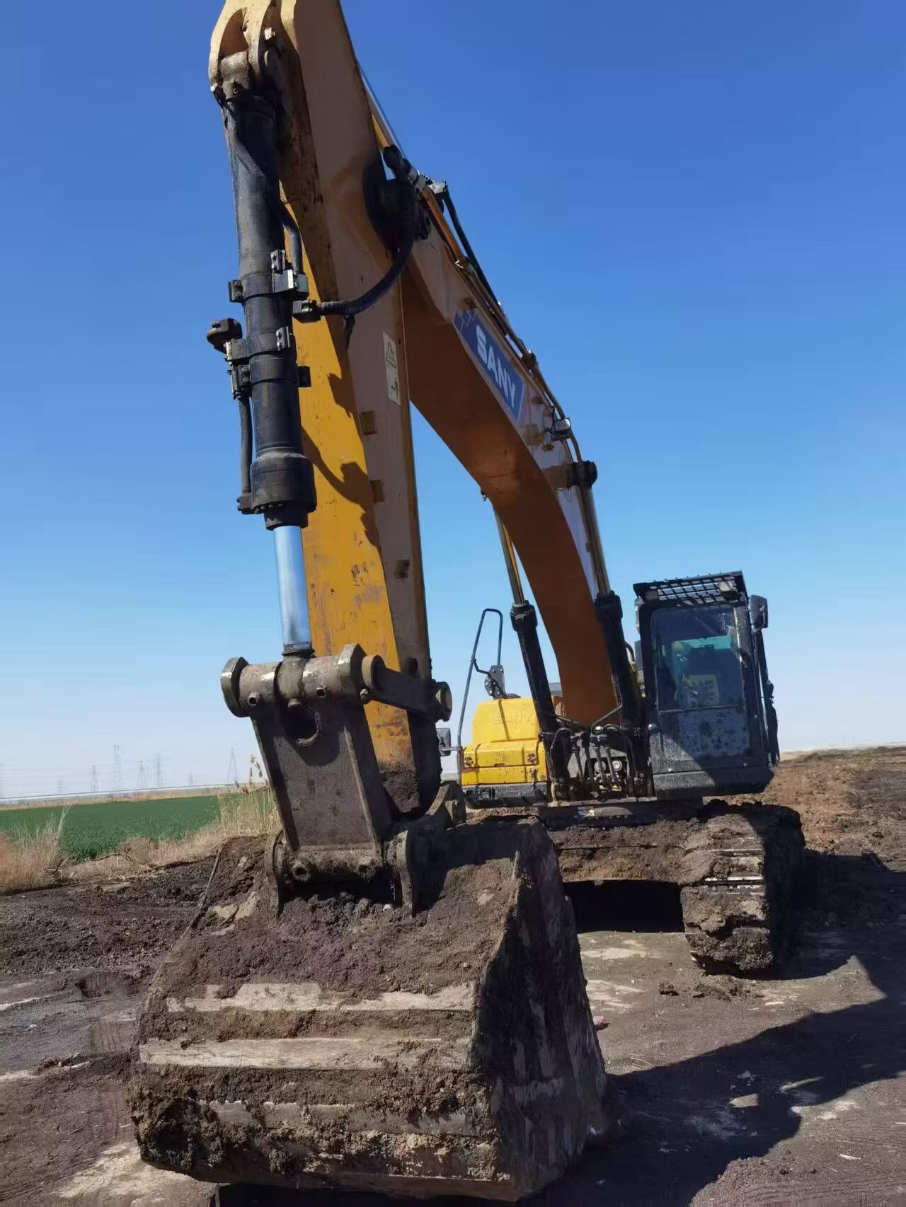 Buy Sany SY375H Used Excavator / 9 Buy Sany SY375H Used Excavator / 9