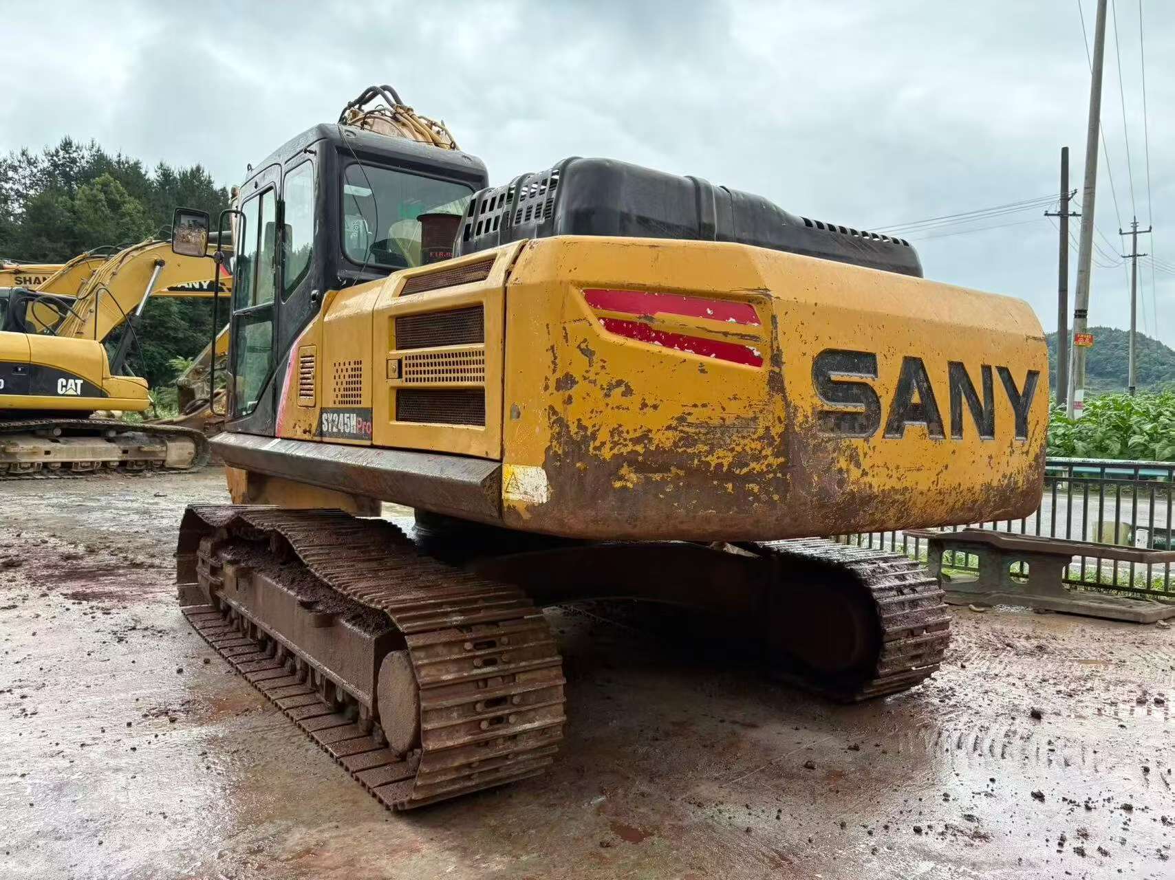 Buy Sany SY245H Used Excavator / 4 Buy Sany SY245H Used Excavator / 4