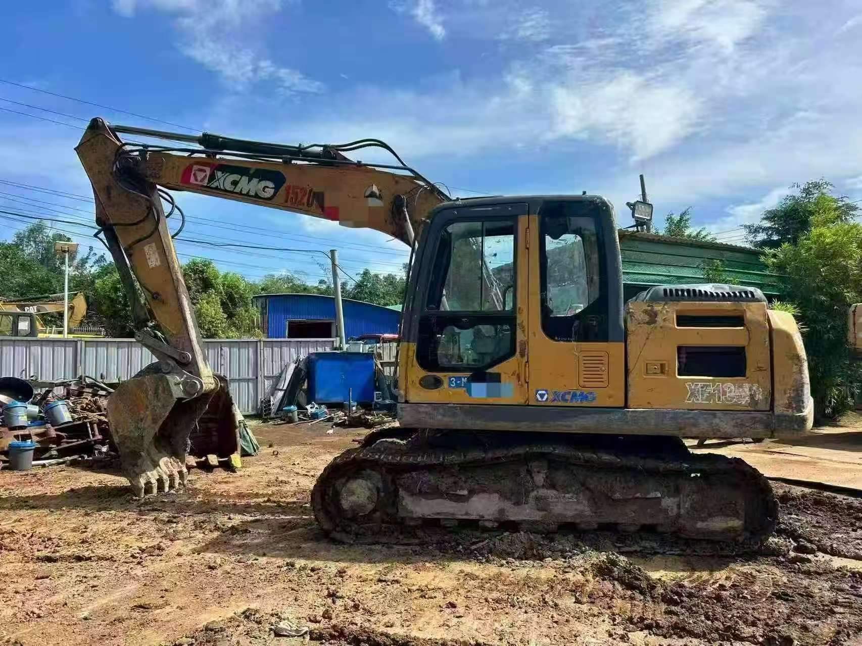 Buy XCMG XE135B Used Excavator / 5