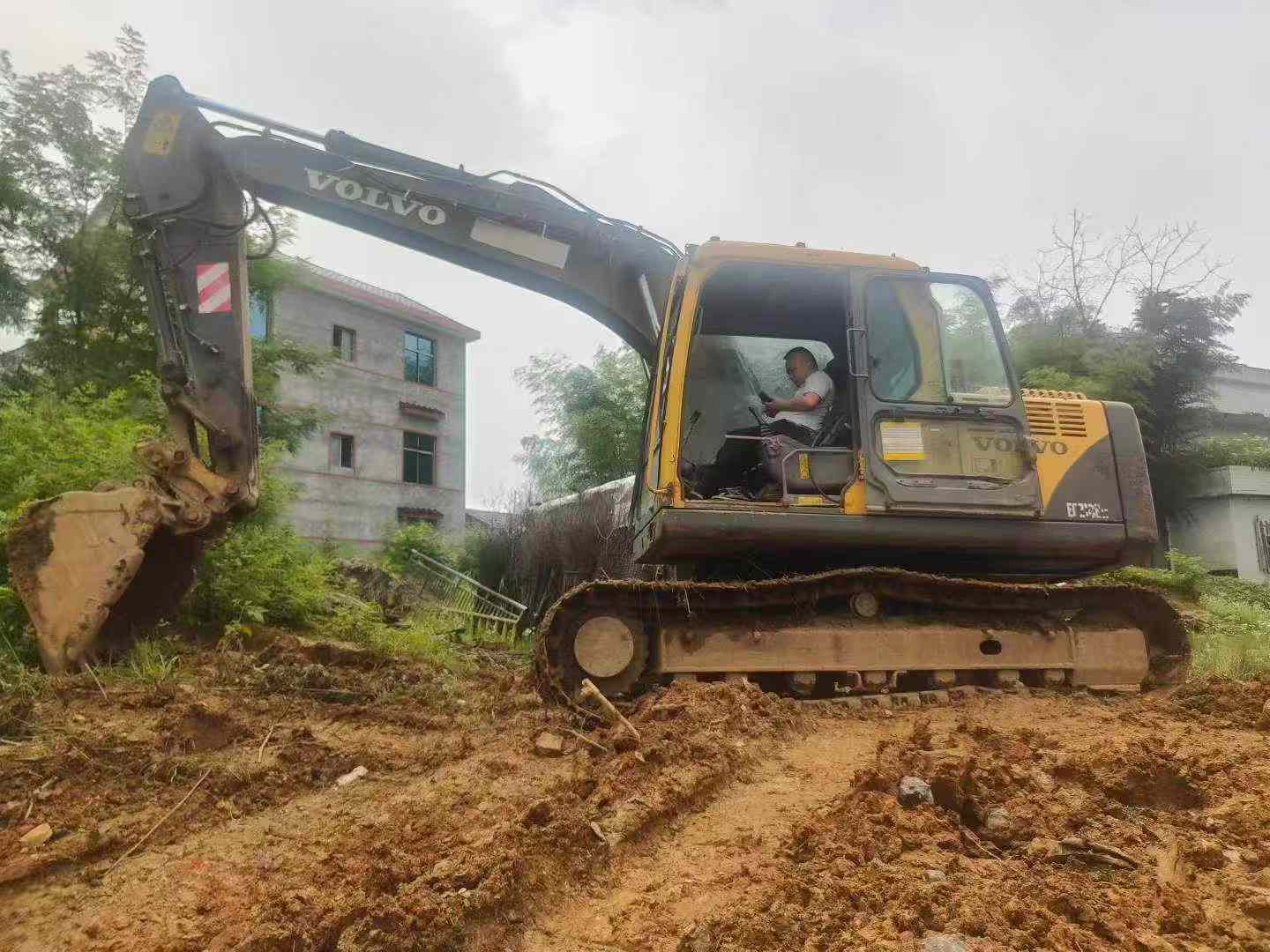 Buy Volvo EC140 Used Excavator / 7