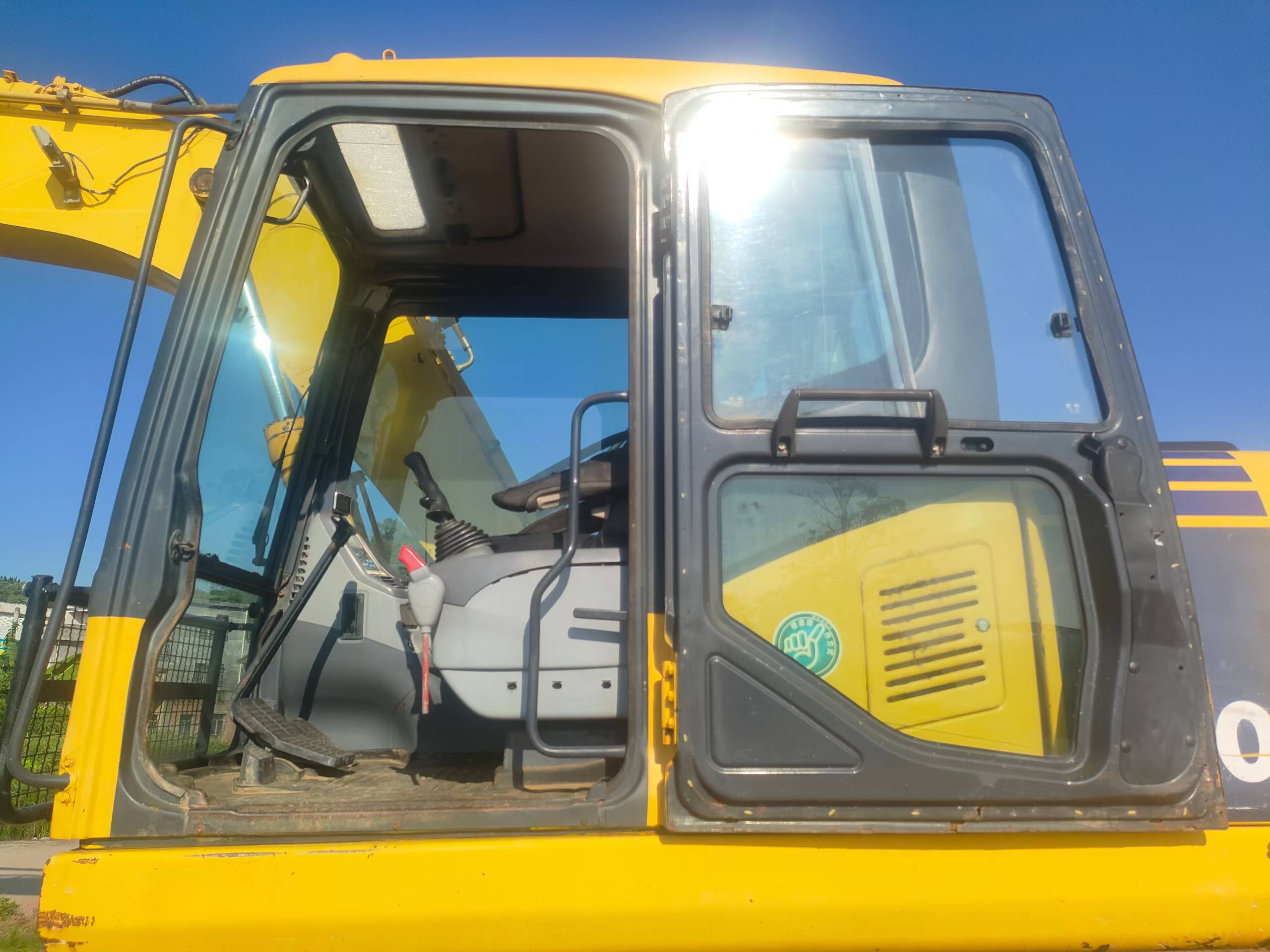 Buy Komatsu PC130-7 Used Excavator / 4 Buy Komatsu PC130-7 Used Excavator / 4
