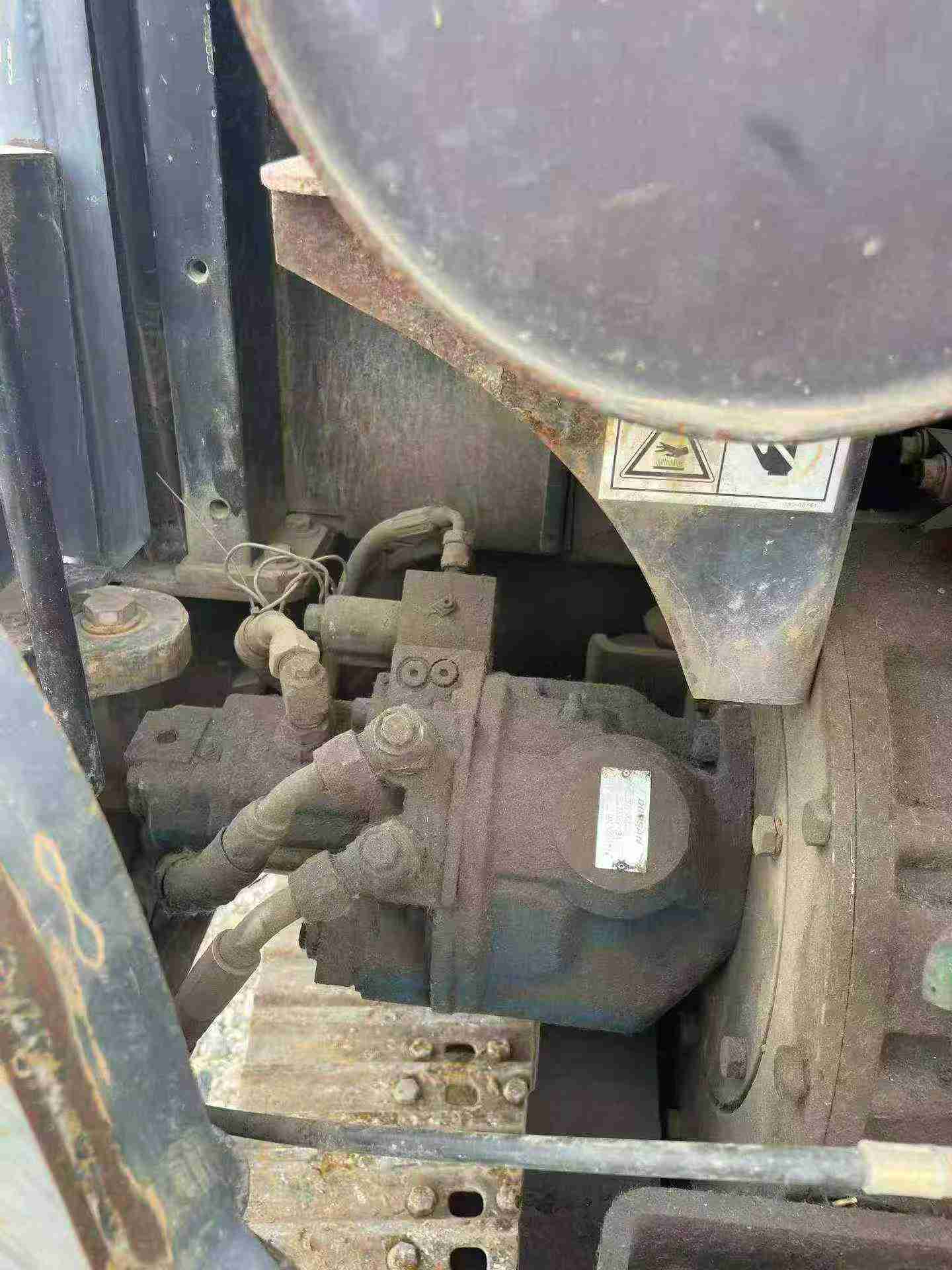 Buy Doosan DH60 Used Excavator / 2