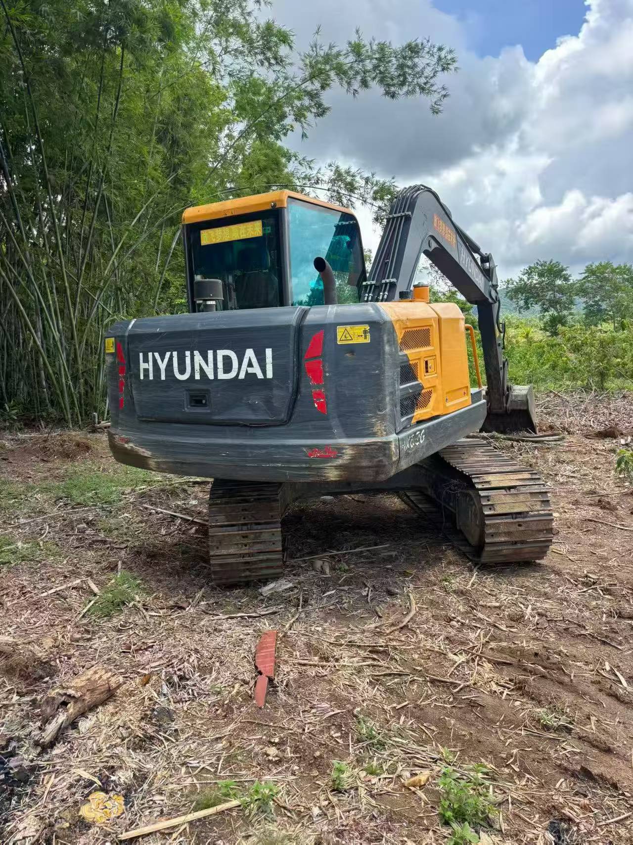 Buy Hyundai HX75 Used Excavator / 4