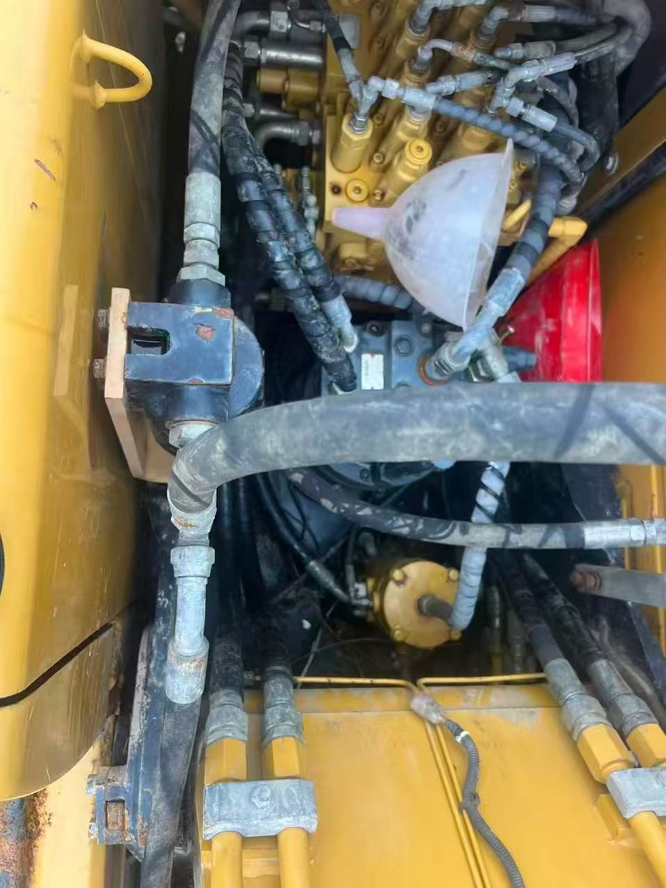 Buy Sany SY125C Used Excavator / 4