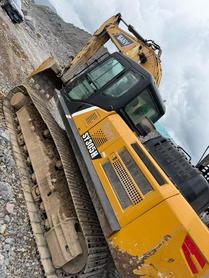 Buy Sany SY245H Used Excavator / 8 Buy Sany SY245H Used Excavator / 8