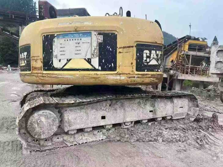 Buy Caterpillar 320D Used Excavator / 1
