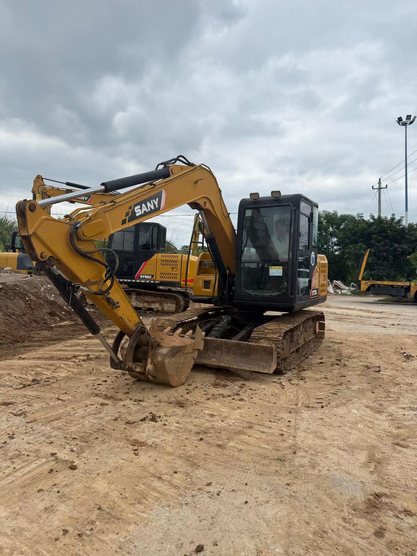 Buy Sany SY75C-8 Used Excavator / 7