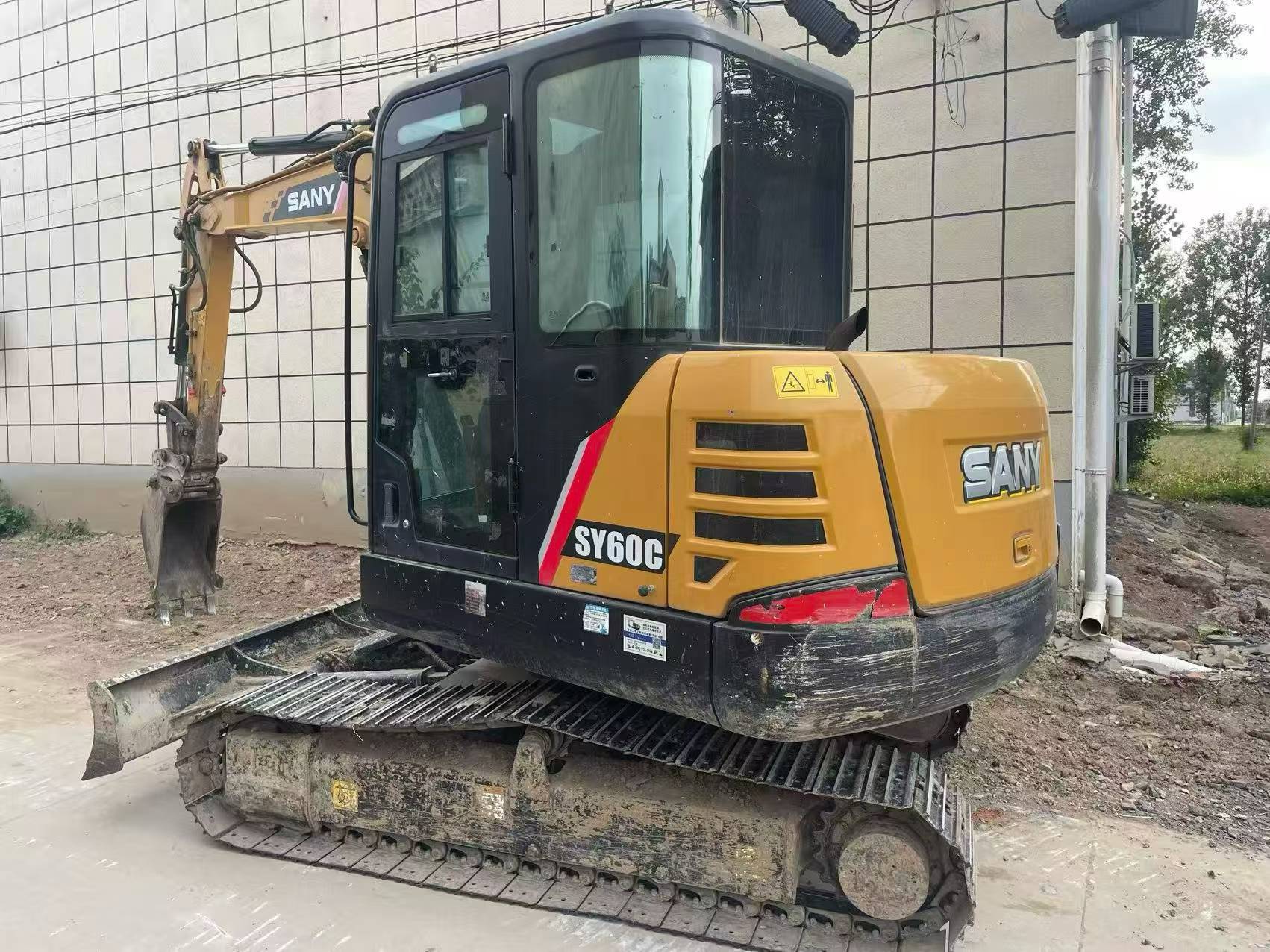 Buy Sany SY60 Used Excavator / 2