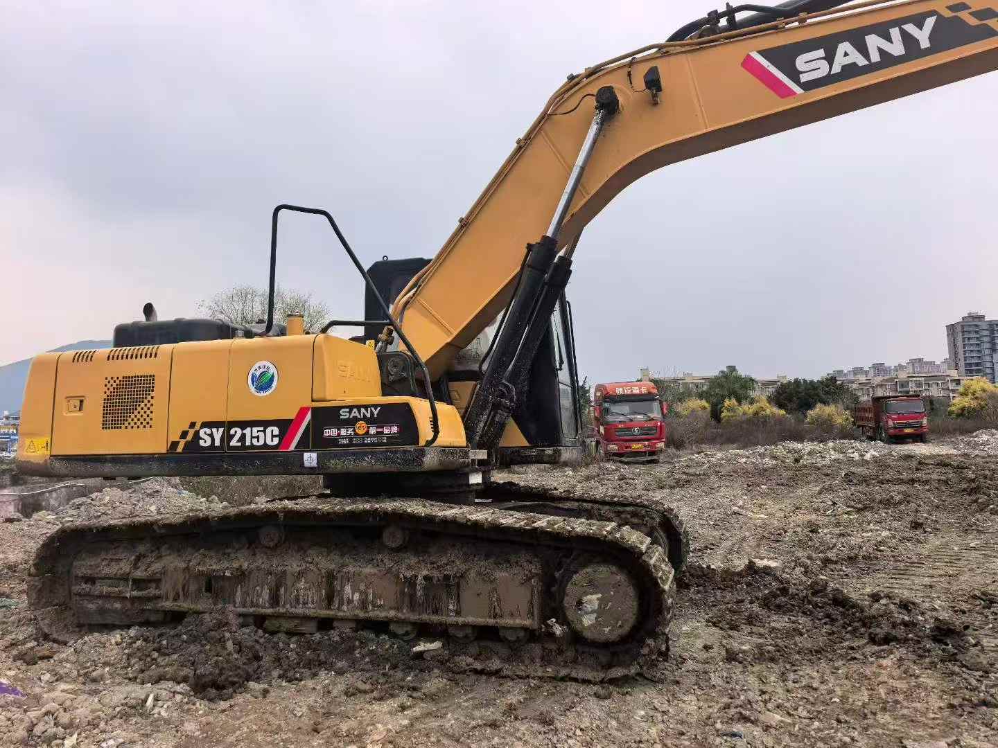 Buy Sany SY215C Used Excavator / 2