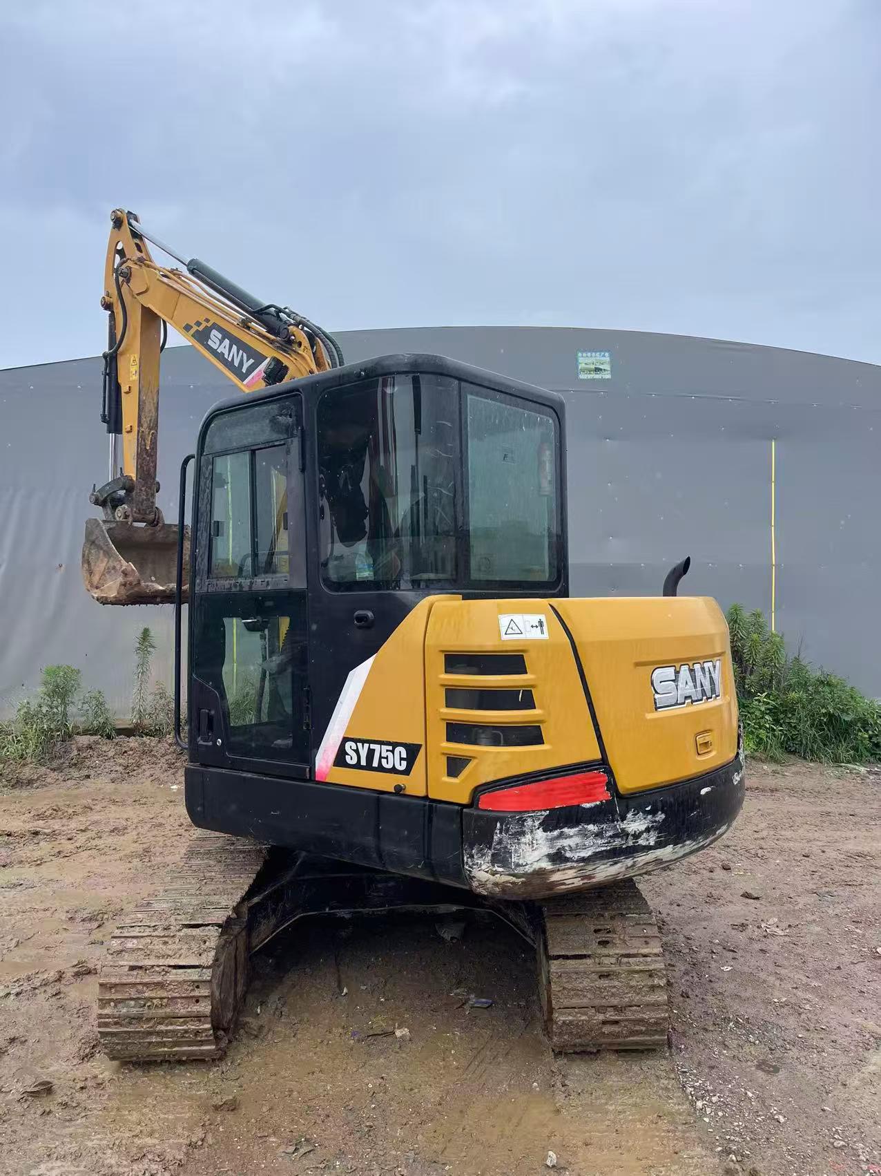 Buy Sany SY55 Used Excavator / 2 Buy Sany SY55 Used Excavator / 2