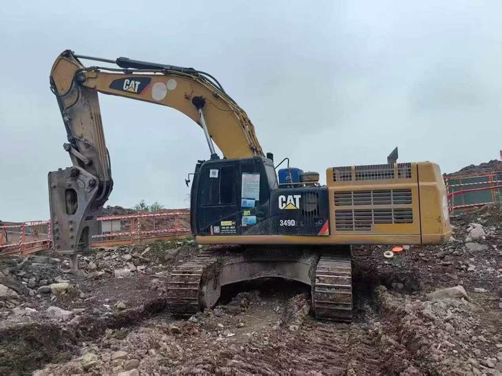 Buy Caterpillar 349E Used Excavator / 1