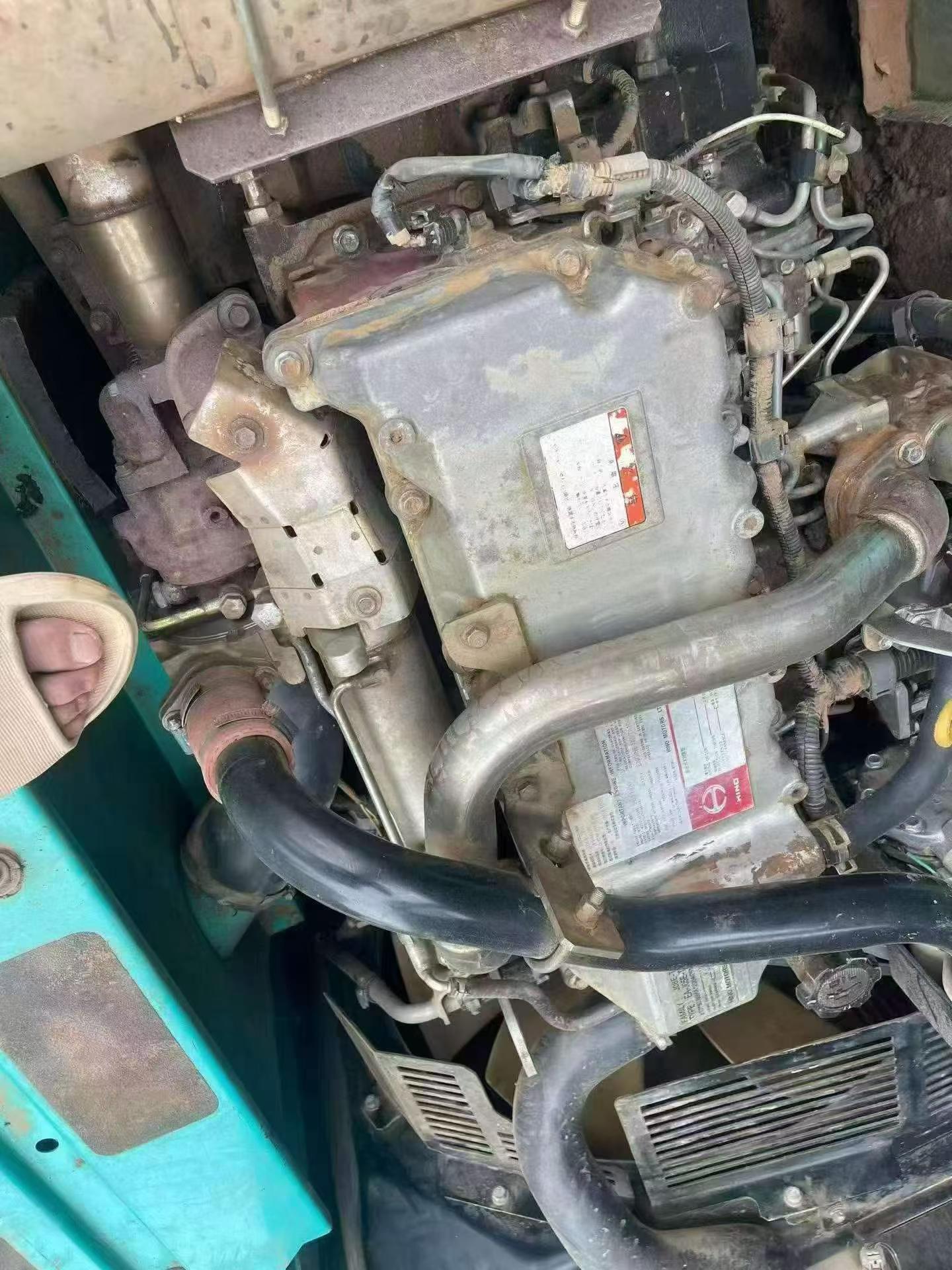 Buy Kobelco SK200-2 Used Excavator / 5