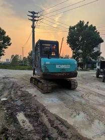 Buy Kobelco SK60 Used Excavator / 2 Buy Kobelco SK60 Used Excavator / 2
