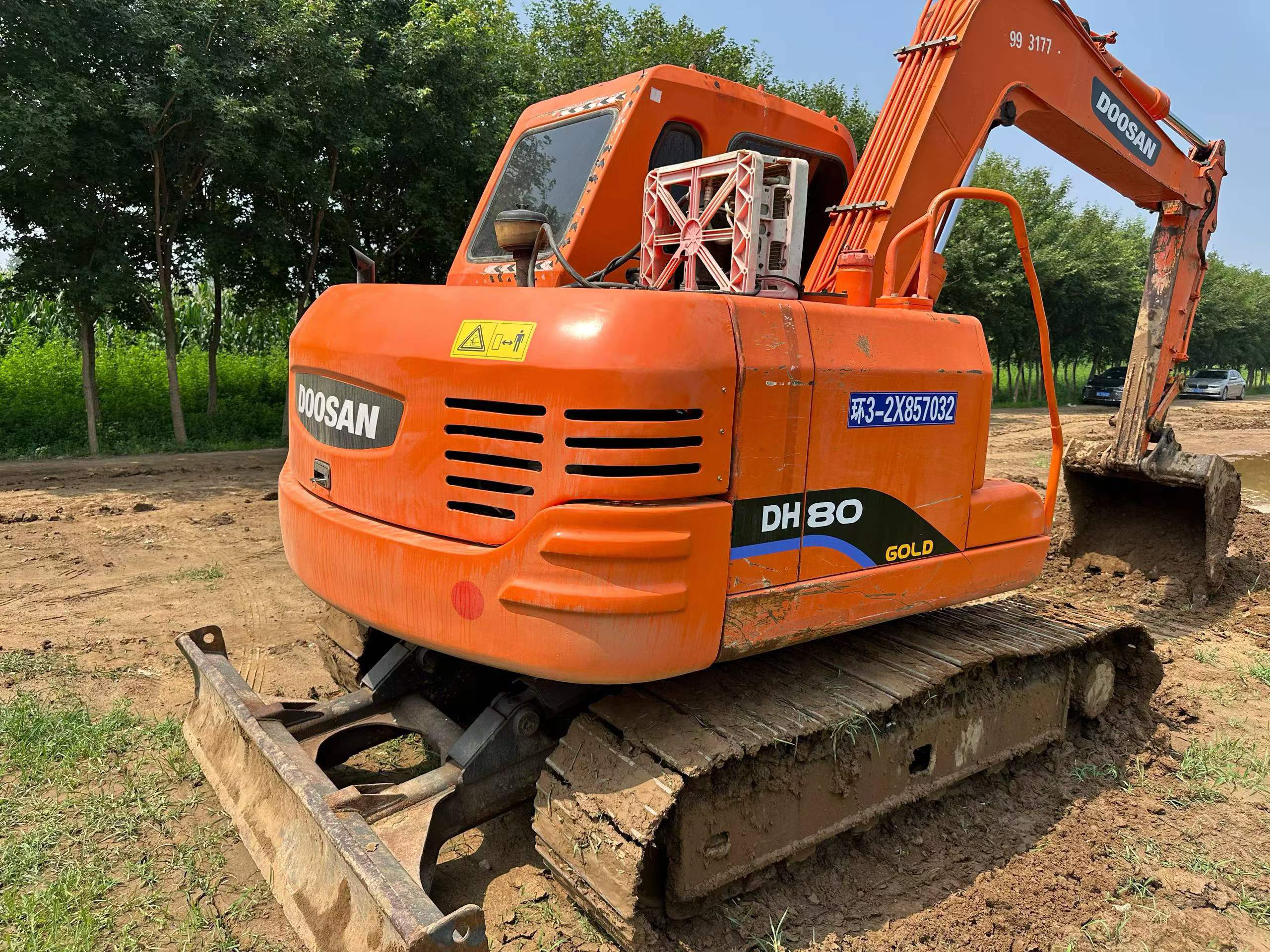 Buy Doosan DH80 Used Excavator / 3 Buy Doosan DH80 Used Excavator / 3