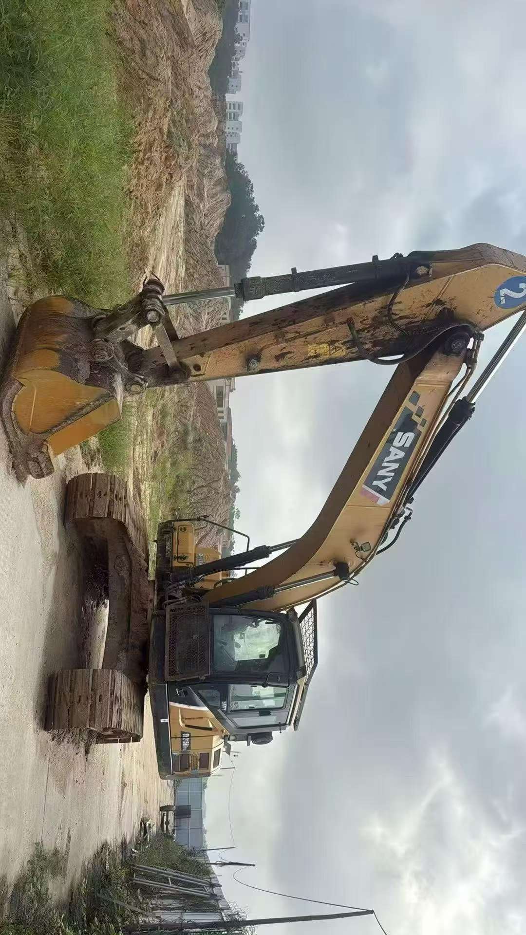 Buy Sany SY215C Used Excavator / 3