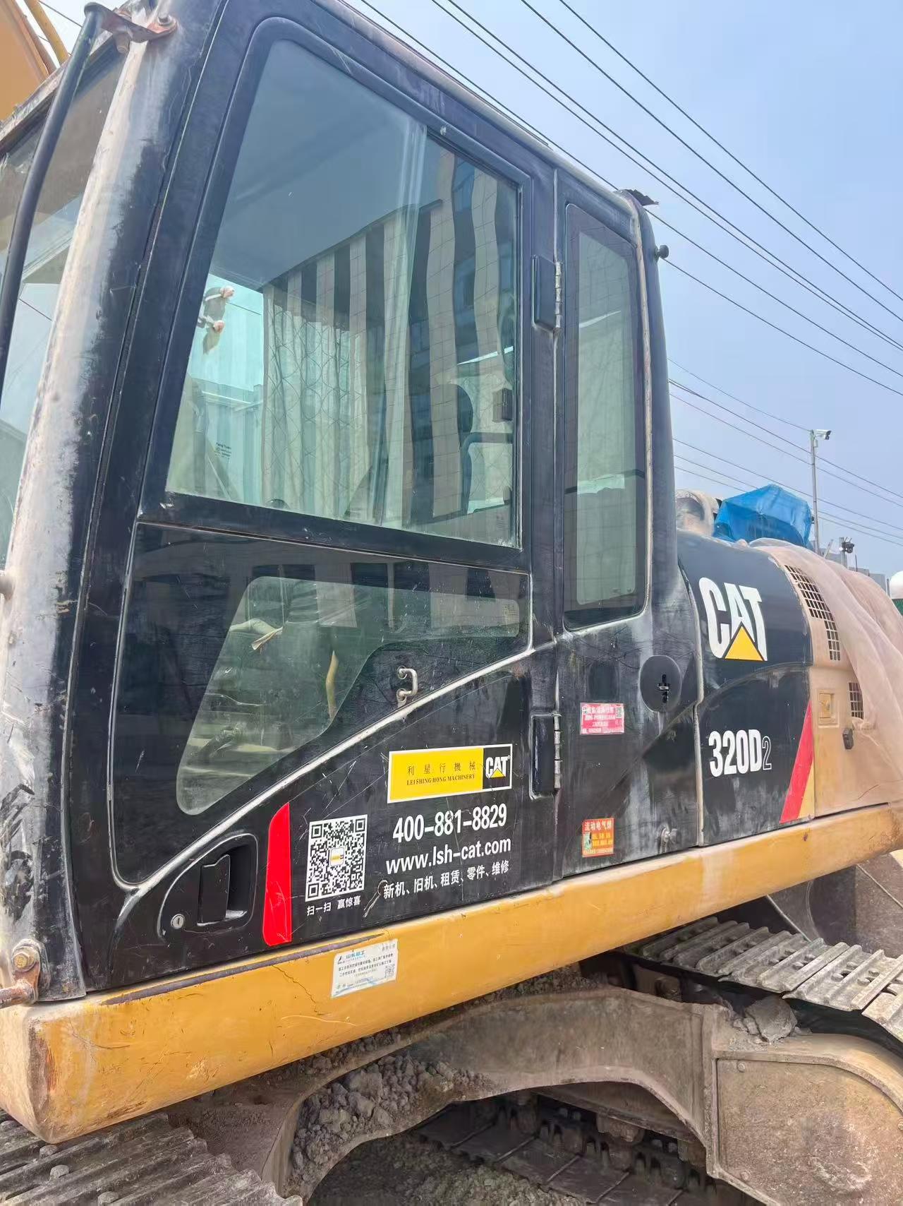 Buy Caterpillar 320D Used Excavator / 4