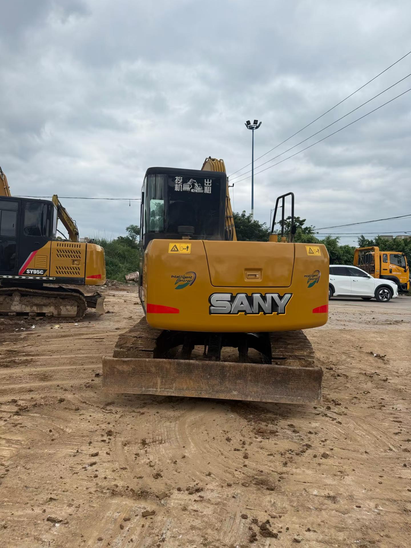Buy Sany SY75C-8 Used Excavator / 4