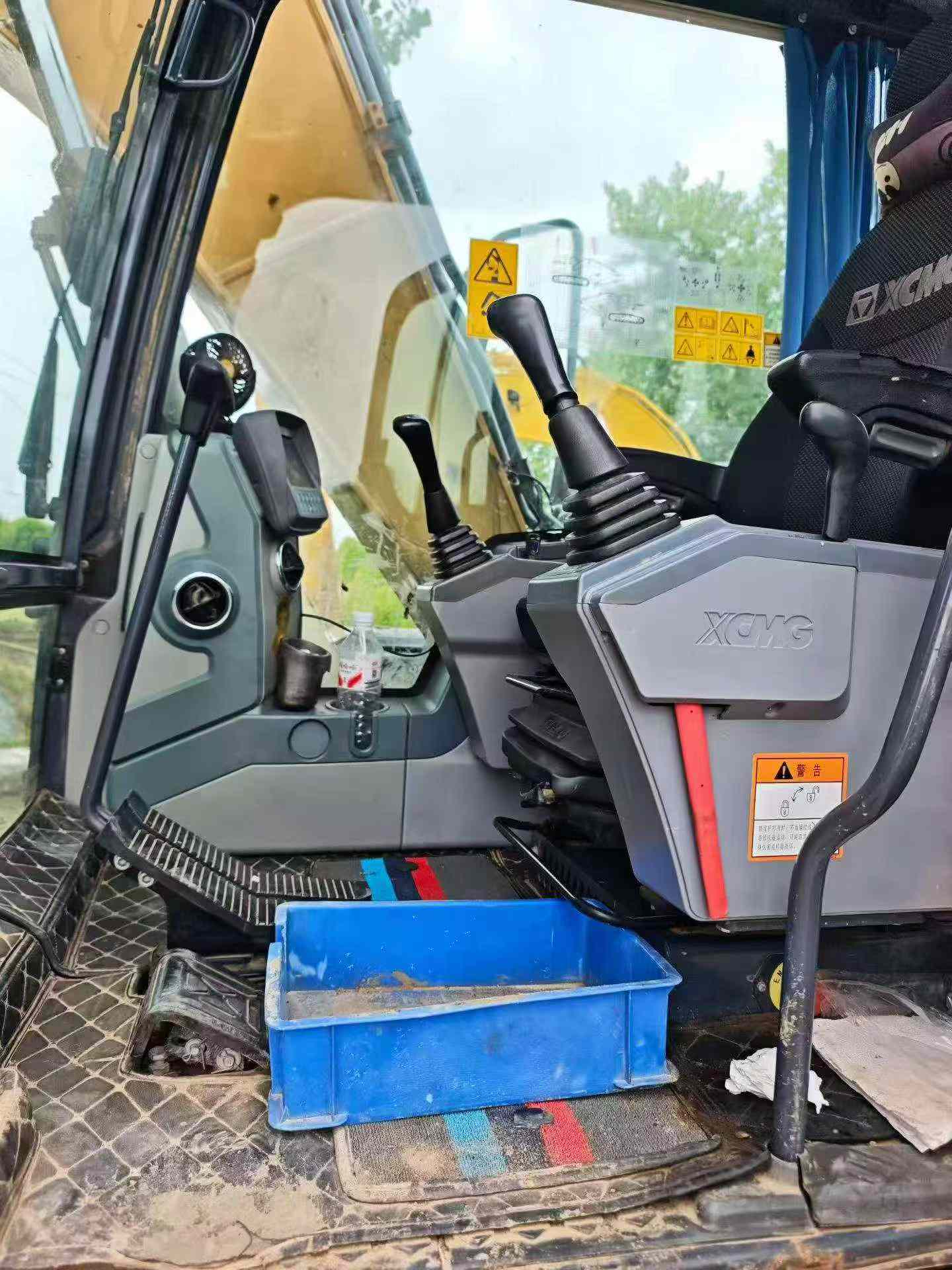 Buy XCMG XE135B Used Excavator / 7