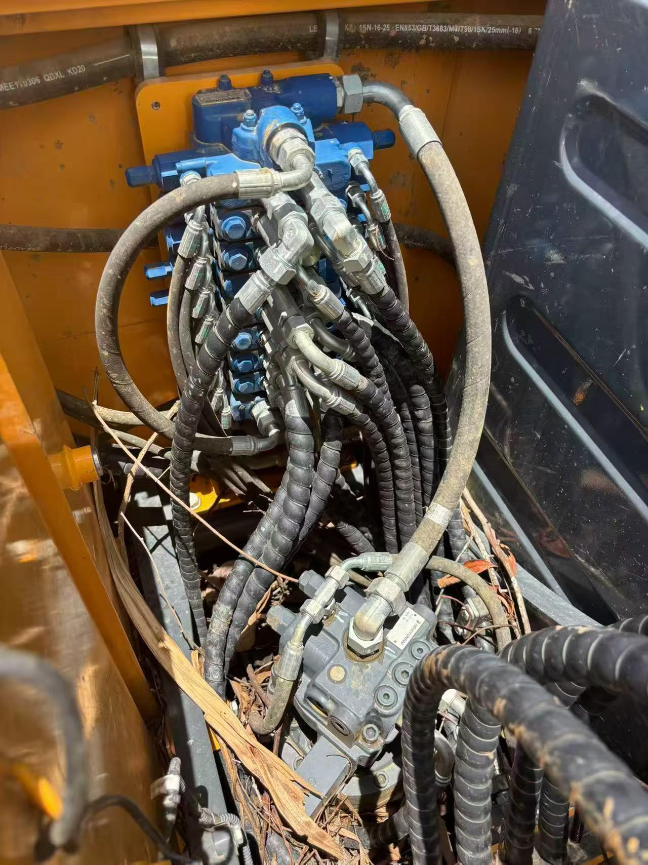 Buy Hyundai HX75 Used Excavator / 2