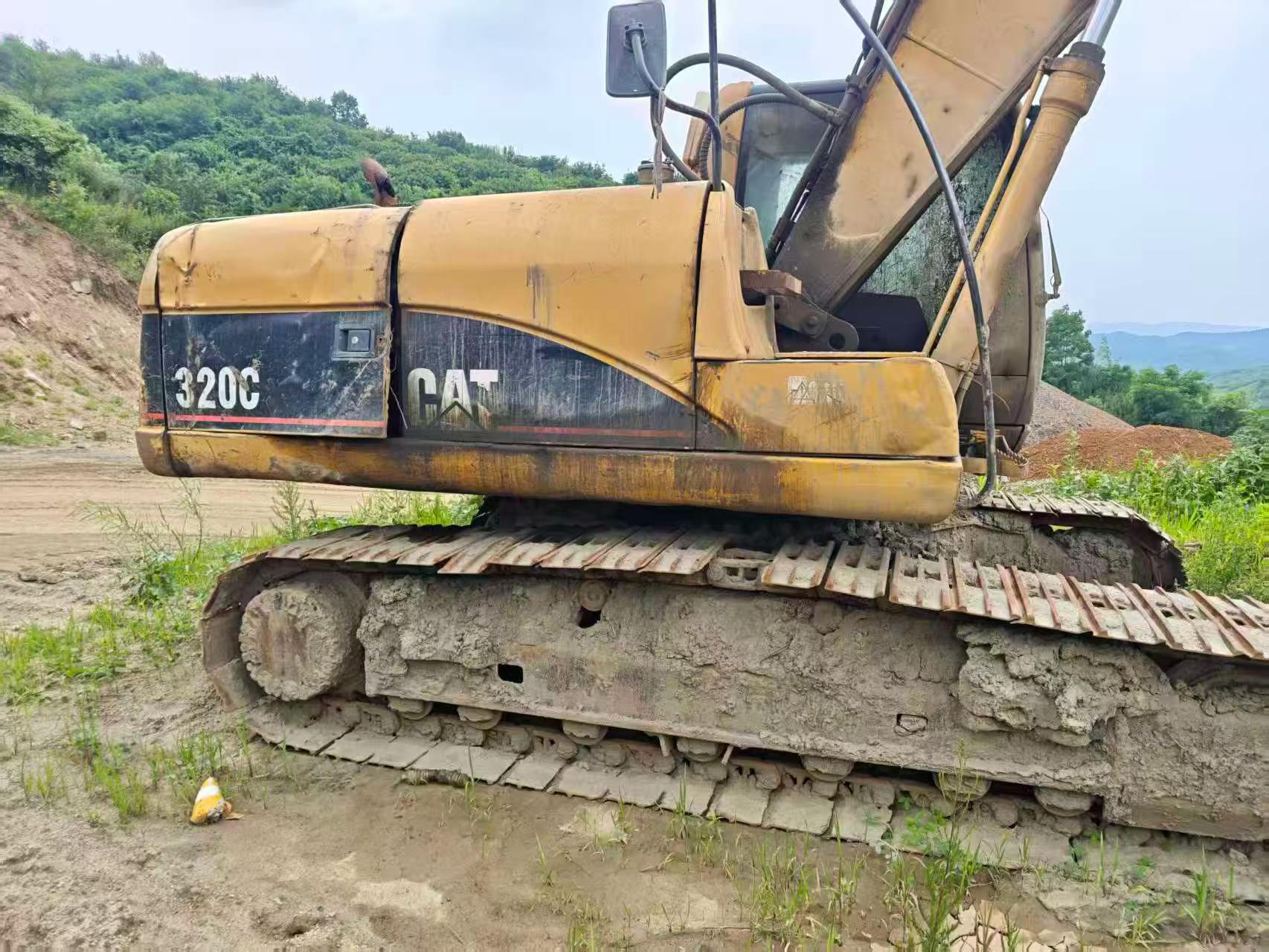 Buy Caterpillar 320C Used Excavator / 3 Buy Caterpillar 320C Used Excavator / 3