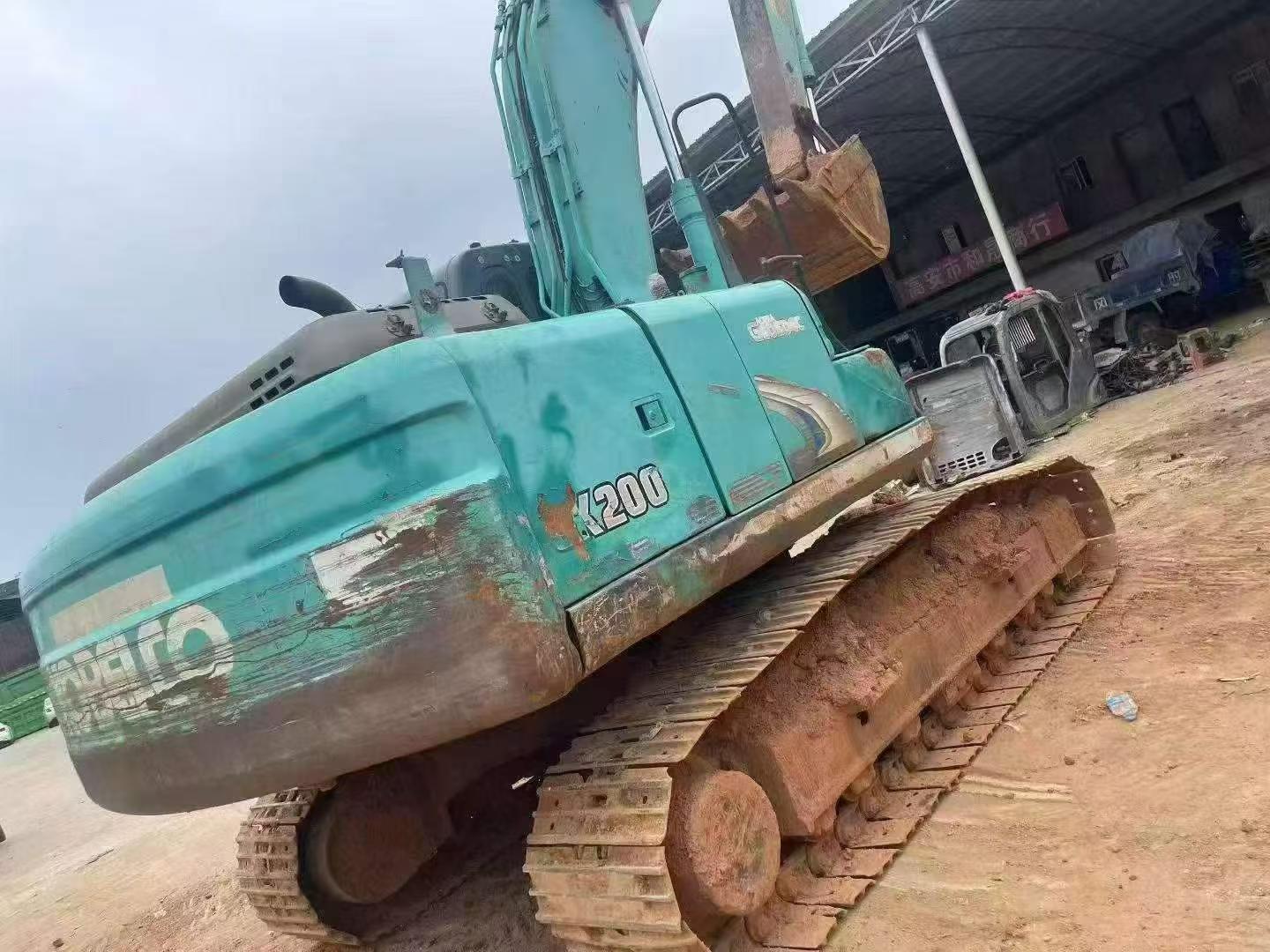 Buy Kobelco SK200-2 Used Excavator / 3