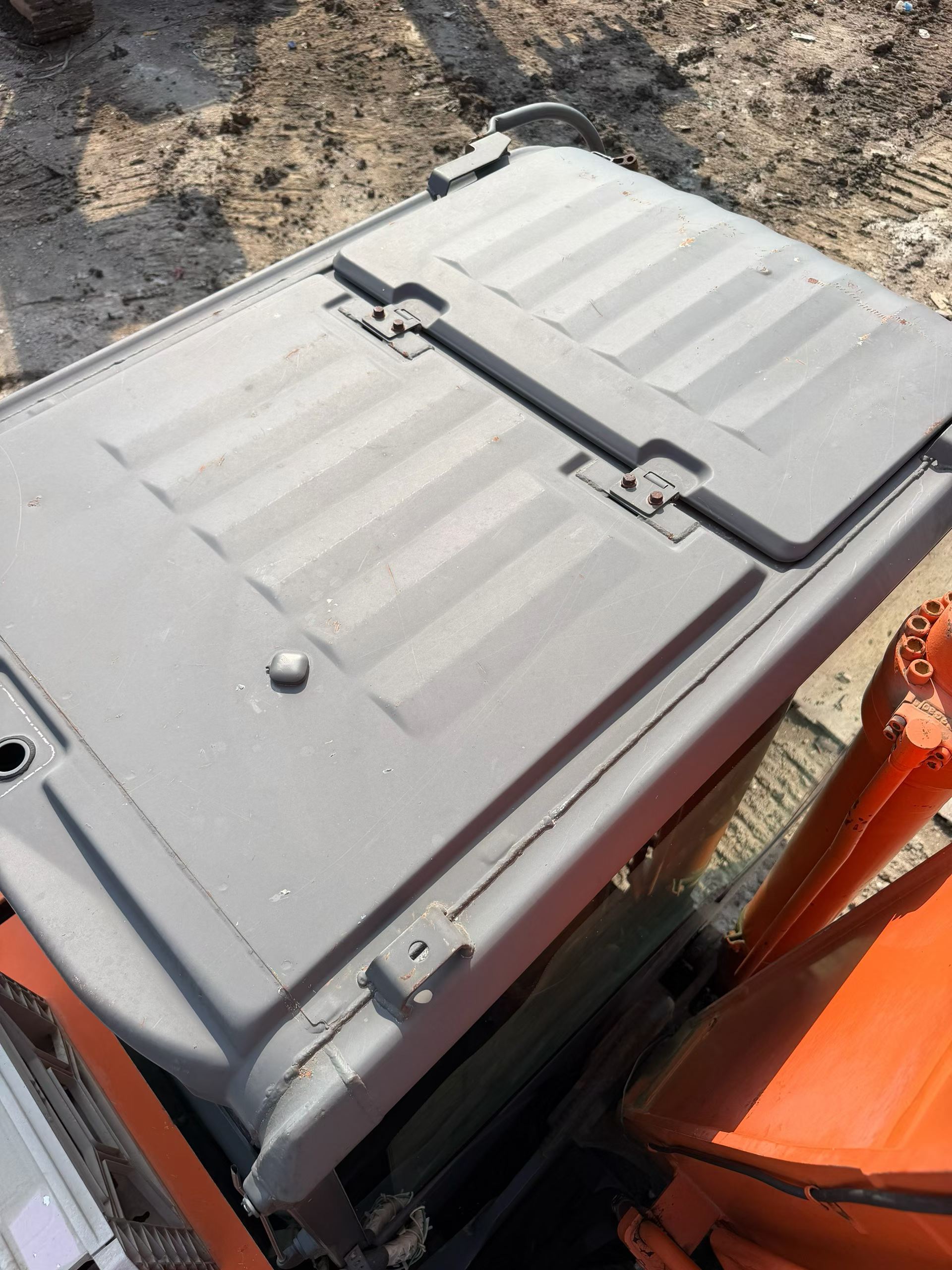 Buy Hitachi EX200-3 Used Excavator / 6