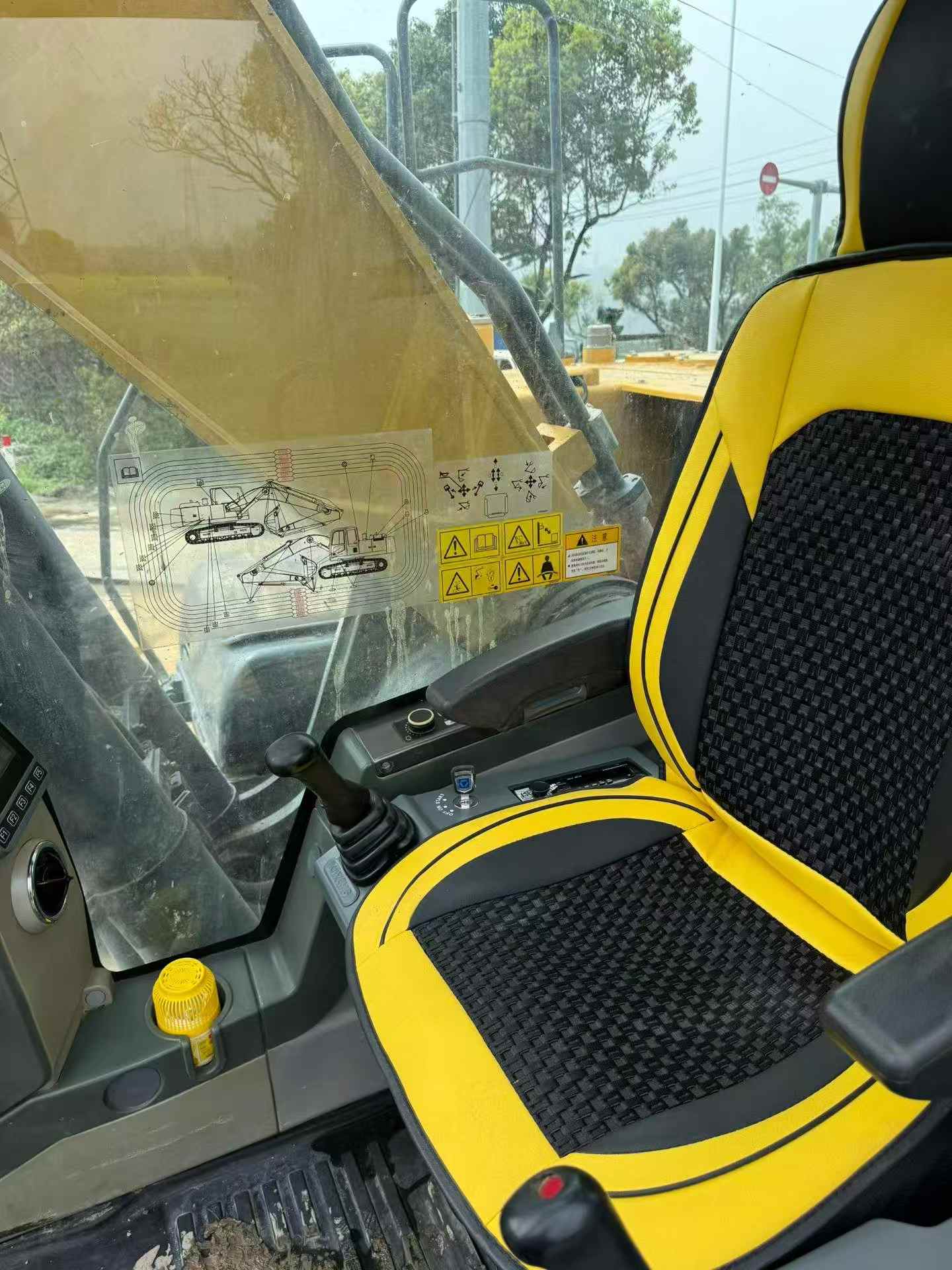 Buy XCMG XE305D Used Excavator / 8