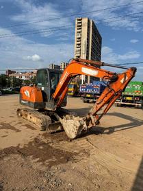 Buy Doosan DH60-7 Used Excavator / 3 Buy Doosan DH60-7 Used Excavator / 3