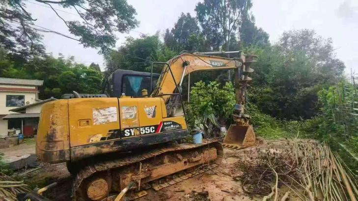 Buy Sany SY135 Used Excavator / 1