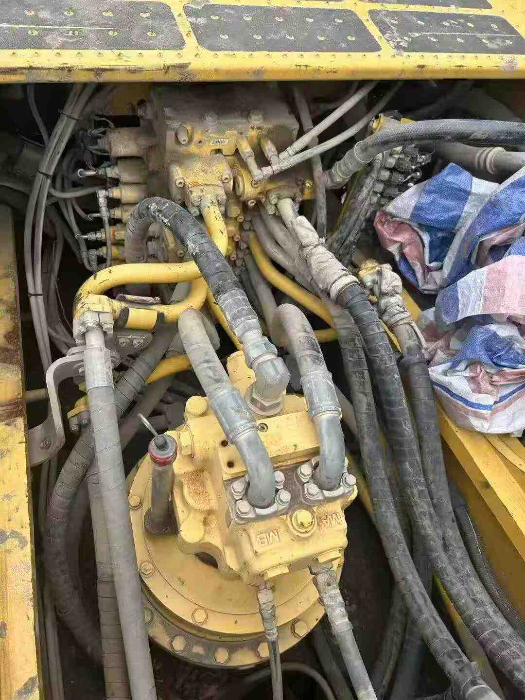 Buy Komatsu PC300-8 Used Excavator / 2